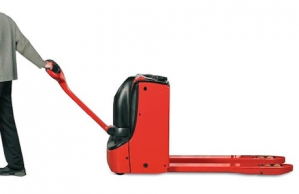 1152 Series Linde A electric pallet truck