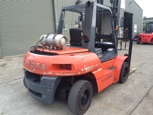 5FG60 5 toyota forklift front view
