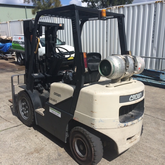 Crown CG25E 1 forklift used